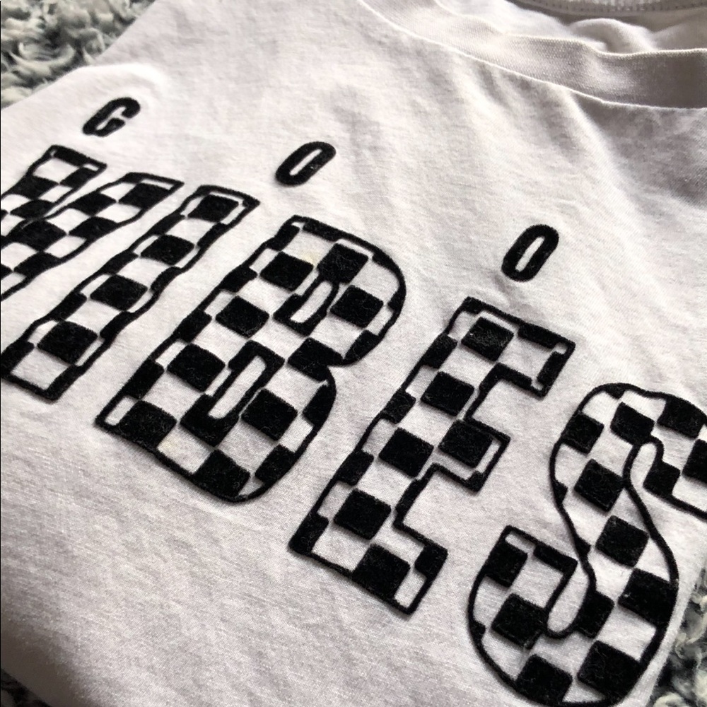 good vibes cropped shirt